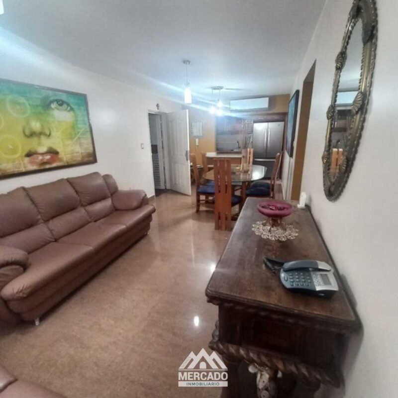 inmobiliaria en merida venezuela - mercado inmo.biliario 2k Apartamento Res. Montañera Plaza- 2