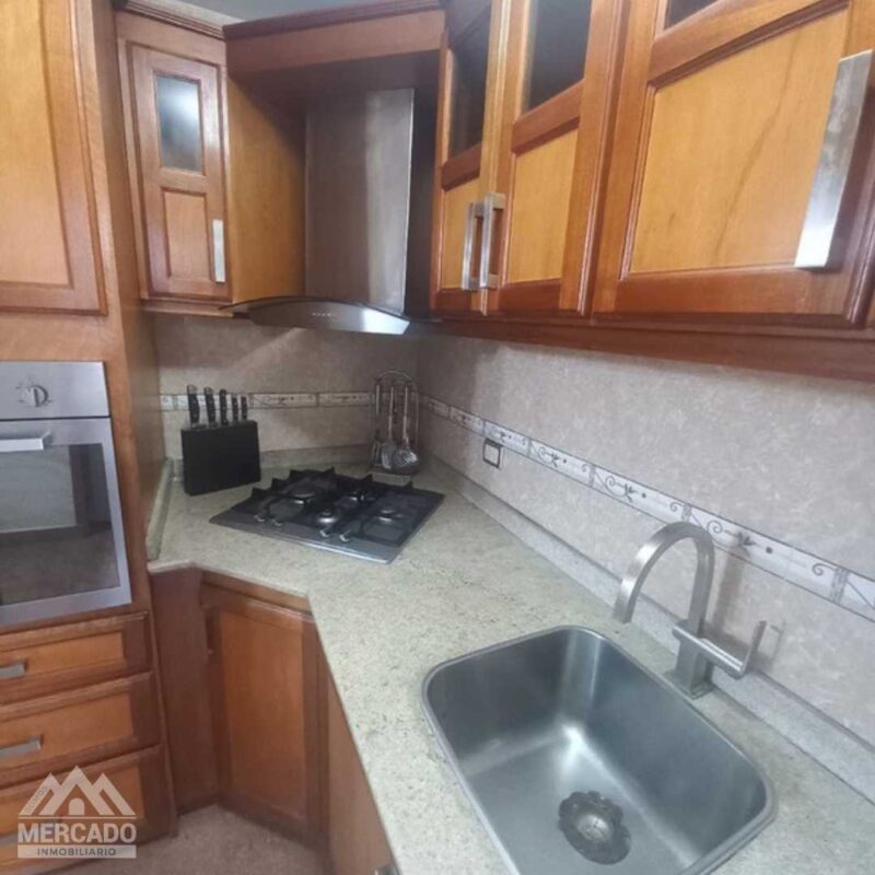 inmobiliaria en merida venezuela - mercado inmo.biliario 2k Apartamento Res. Montañera Plaza 6